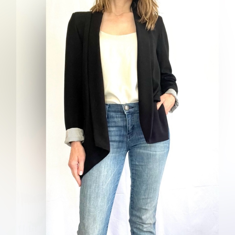 Anthropologie Cartonnier hi lo black blazer with stripe lining Small